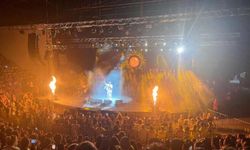Tan Taşçı, kaza sonrası Antalya'da konser verdi