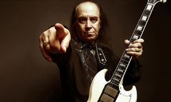 Ünlü rock müzisyeni Erkin Koray, 82 yaşında hayatını kaybett