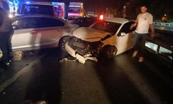 Dökülen mazot, 26 aracın karıştığı kazaya sebep oldu; 13 yaralı