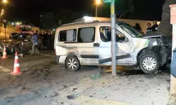 Kazaya müdahale eden polise çarpan araç kaçtı