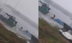 Fırtınada mahsur kalan balıkçıyı oğlu kurtardı