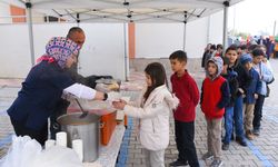 Kahramanmaraş'ta öğrencilere çorba ikramı