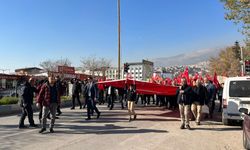 Kahramanmaraş'ta İYİ Partililer şehitler için yürüdü