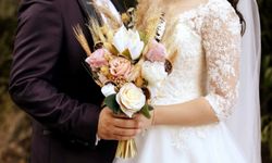 Depremin gölgesinde 4 bin çift dünyaevine girdi