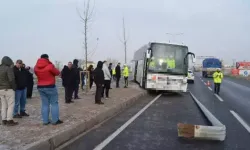 Yolcu otobüsü kaza yaptı, sürücü ehliyetsiz çıktı