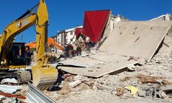 Kahramanmaraş’ta kepçe operatörünün cansız bedenine ulaşıldı