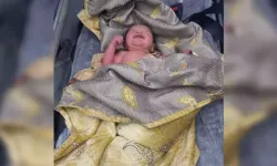Cami avlusuna terk edilmiş kız bebek bulundu