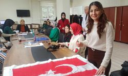 Kahramanmaraş'ta 7'den 77'ye Türk bayrağı işleniyor
