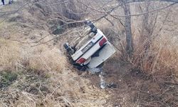 Elbistan'da otomobil şarampole devrildi: 1 ölü, 1 yaralı