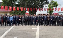 Atatürk'ü Anma töreninde siyasetçilerin yokluğu dikkat çekti