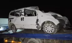 Hafif ticari araç devrildi: 3 çocuk öldü, 3 yaralı