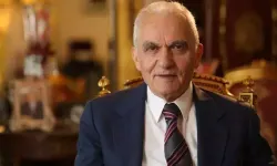 Eski Dışişleri Bakanı Yakış, hayatını kaybetti