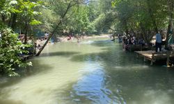 Bayram tatilinde Fırnız Vadisi doldu taştı