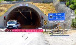 Kahramanmaraş'ta depremde beton blokları oynayan tünel, yeniden trafiğe kapatıldı