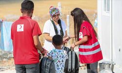 Türk Kızılay'dan deprem bölgesindeki yetimlere düzenli eğitim desteği