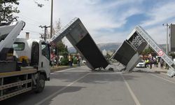 Yüzlerce aracın geçtiği yolda faciadan dönüldü