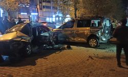 Kahramanmaraş'ta park halindeki 5 araca çarptı