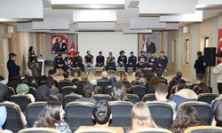 İstiklalspor Basketbolcuları İstiklal Üniversitesi Öğrencileriyle Buluştu