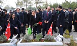 Bakanlar, Kahramanmaraş deprem şehitlerini andı