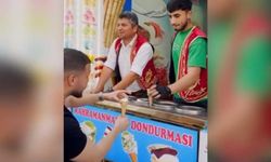 Maraş dondurmacısı, sihirbaza yenik düştü