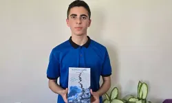 16 yaşındaki genç depremde ve sonrasında yaşadıklarını kitaplaştırdı