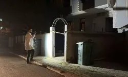 Silah sesi duyan komşuları yaralı halde buldu