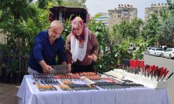 Kahramanmaraş'ta bıçakçılık mesleğini ailece yapıyorlar