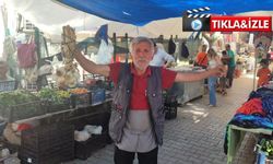 Kahramanmaraş'ta pazarın renkli siması, hem söylüyor hem oynuyor
