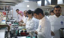 Kahramanmaraş İstiklal Üniversitesinin öğrencileri Çerkez mutfağını tanıdı