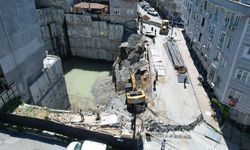 İnşaat çalışmaları esnasında yol çöktü