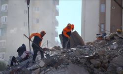 Depremde yıkılan apartmanla ilgili yeni bilirkişi raporunda "projeye aykırı imalat" vurgusu