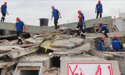Sağlıkçılar afetlerde de can kurtarmak için arama kurtarma ekibi kurdu