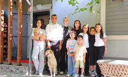 7 çocuklu öğretmen çift tebessüm ettirdi