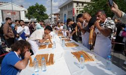En uzun böreği yiyebilmek için günlerce aç kaldılar