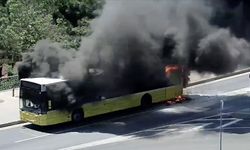 Yangın çıkan otobüs kullanılamaz hale geldi