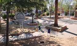 Dulkadiroğlu’nda Park ve Bahçelerde Titiz Bakım Çalışmaları Sürüyor