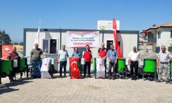 Türkoğlu’nda Antep fıstığı üreticilerine makine desteği
