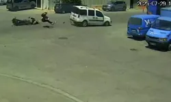 Hafif ticari araçla çarpışan motosikletin 17 yaşındaki sürücüsü öldü