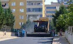 Yirmiikigün Mahallesi’nde asfalt çalışması