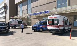 Üzerlerine taş düşen 2 işçi yaralandı