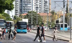 Yaya önceliği artıyor, trafik kazaları sürüyor