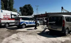 Hafif ticari aracın çarptığı 1,5 yaşındaki Umay öldü