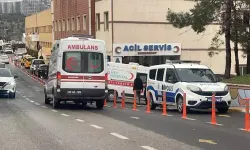 Kendisine bıçakla saldıran oğlunu av tüfeğiyle vurdu