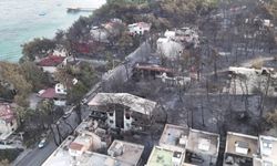 Çanakkale’de yanan villalar sabahın ilk ışıklarıyla görüntülendi