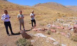 Kahramanmaraş'ta yaylacılardan geriye mezar taşları kaldı