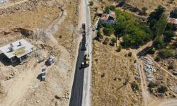 Büyükşehir, Afşin Kırsalında Ulaşım Ağını Güçlendirmeye Devam Ediyor