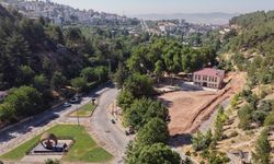 Kahramanmaraş’ın gözde mekanı Çınaraltı yenileniyor