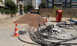 Belediye Yaptı, elektrik çalışması bozdu, milli sermaye heba edildi