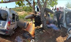 Kahramanmaraş’ta traktör ile hafif ticari araç çarpıştı: 2 yaralı