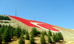 Türkiye’nin en büyük bayrağı Kahramanmaraş dağlarına işleniyor